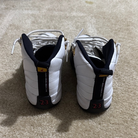 Jordan Kids Sneakers in White and Black - Picture 2 of 6